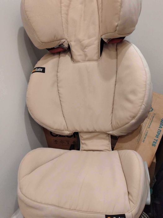 BeSafe столче за кола iZi Up X3 Fix за момче/момиче 15-36 кг с IsoFix