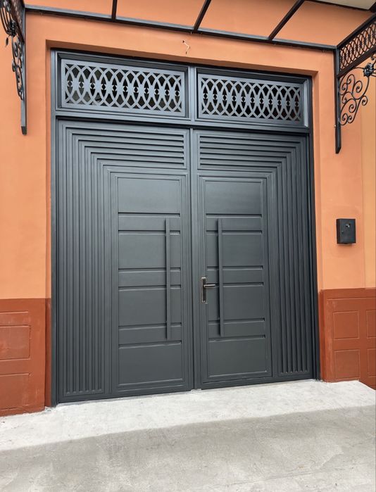 Darvaza reshotka naves perela setelaj karaska