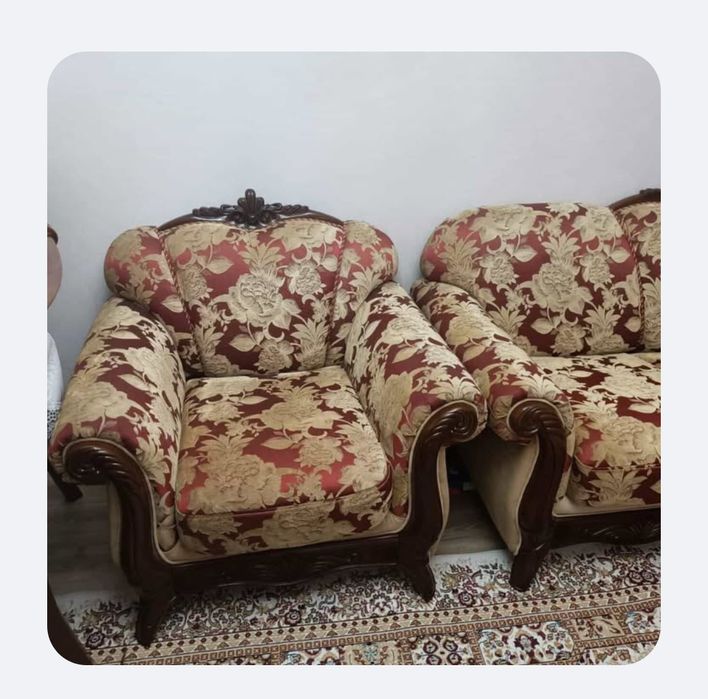 Уголок. Диван и 2 кресла.