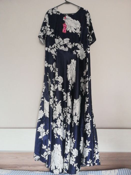 Женское платье продам