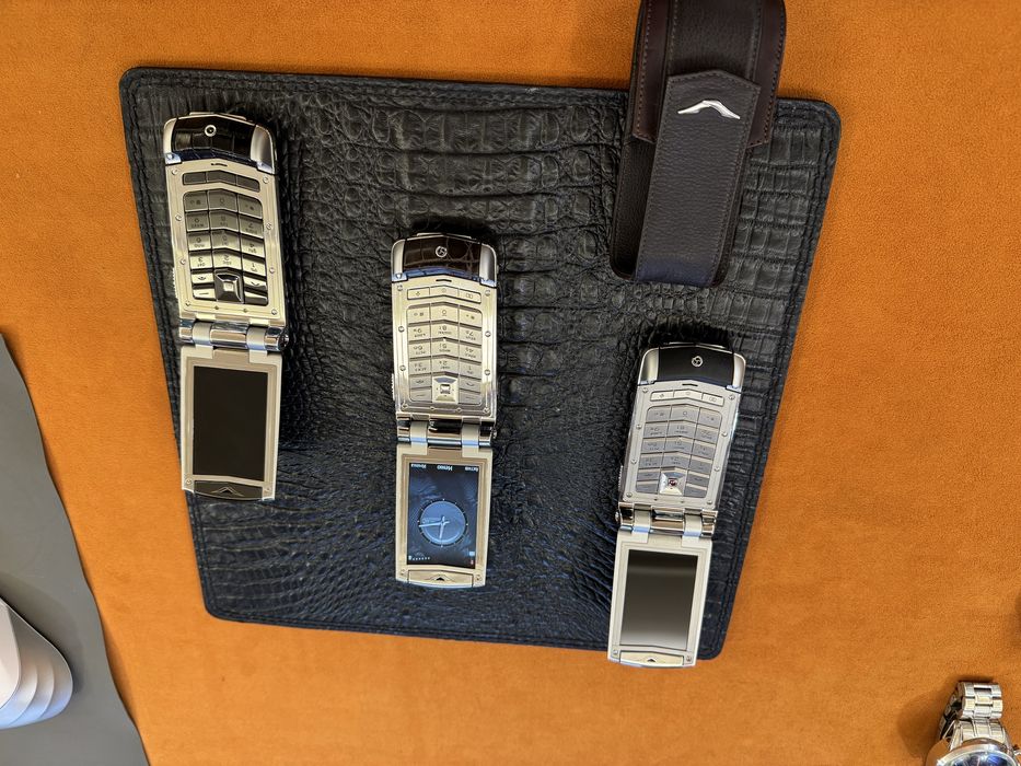 Vertu Constellation Ayxta Brown Alligator