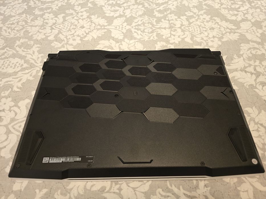 Лаптоп MSI - Sword 17 A12UD