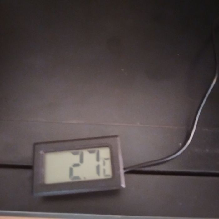 Мини хладилник на 12 и 220 волта