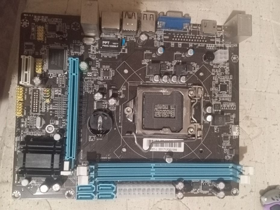 Материнская плата
Esonic H61FEL-U