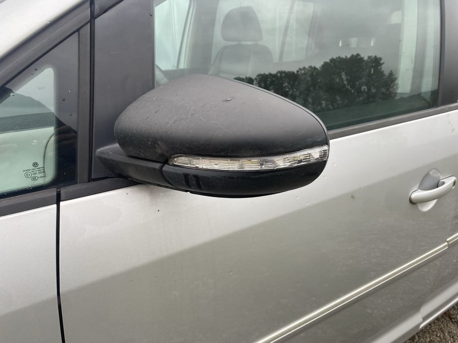 VW Touran 2.0TDI 140 к.с Facelift на ЧАСТИ