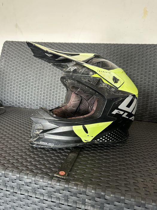 Casca pentru enduro