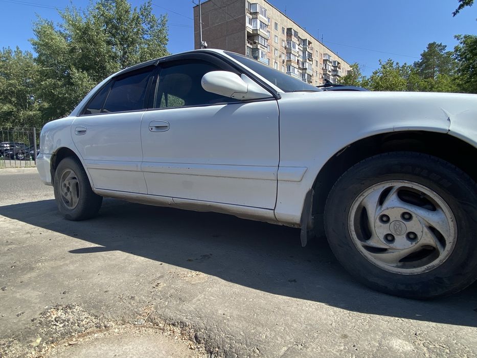 Huindai Sonato Y3