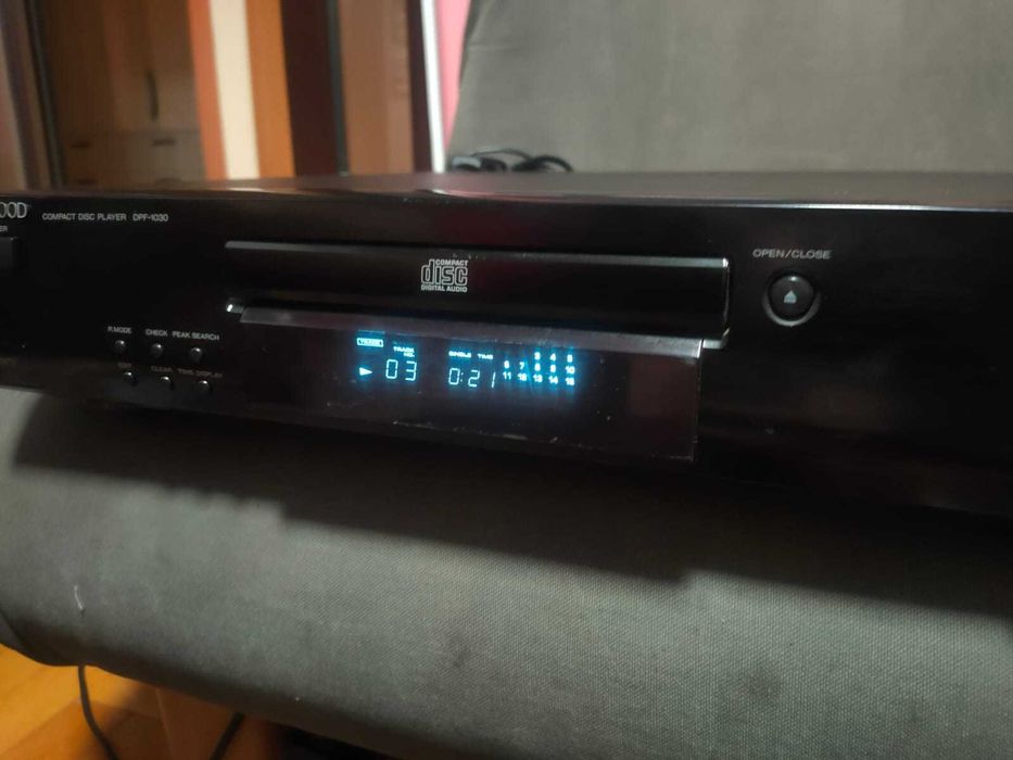 Sony CDP XE 220, Kenwood DFP 1030 cd player