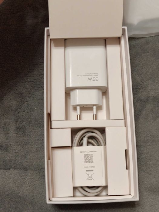 Xiaomi 11 Lite 5G NE 256GB 8GB RAM пълен комплект