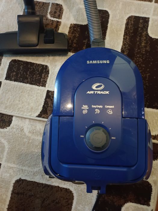 Продам пылесос 22000 торг