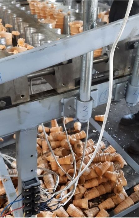 Muzqaymoq noni chiqaradigan apparat марожна нони чиқарадиган аппарат