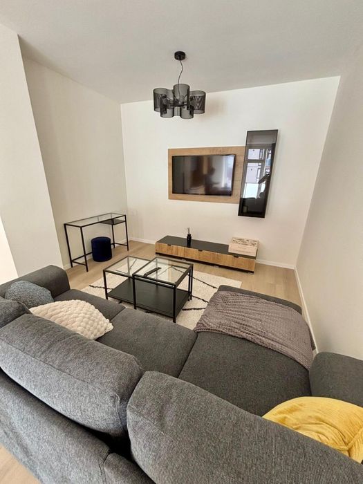 Proprietar inchiriez apartament 2 camere