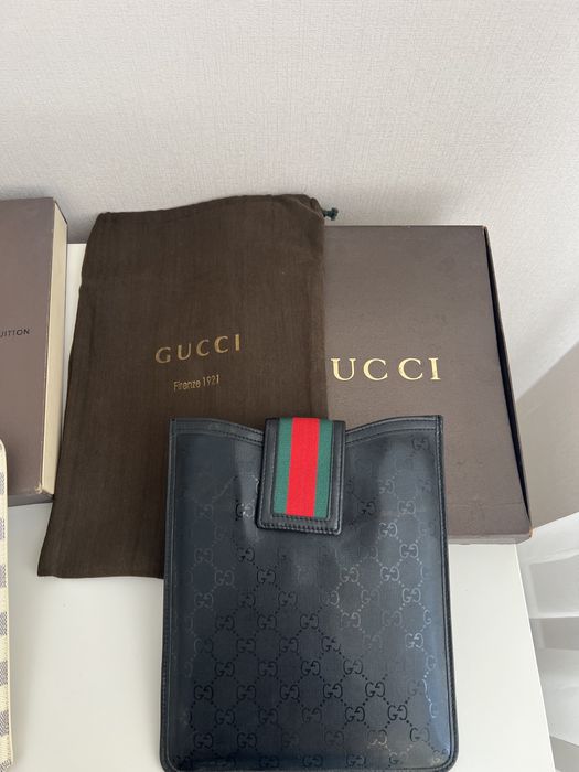 Чехол на планшет