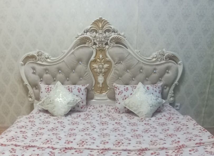 Кровать двуспальная