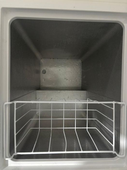 Продам морозильник