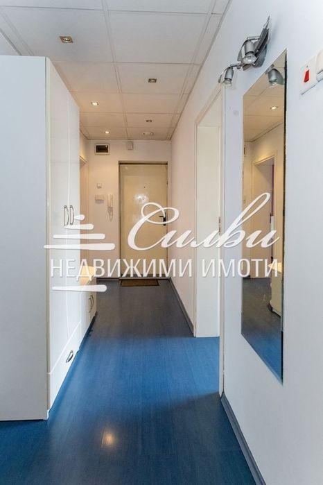 Етаж от ТУХЛЕНА къща - кв.Болницата