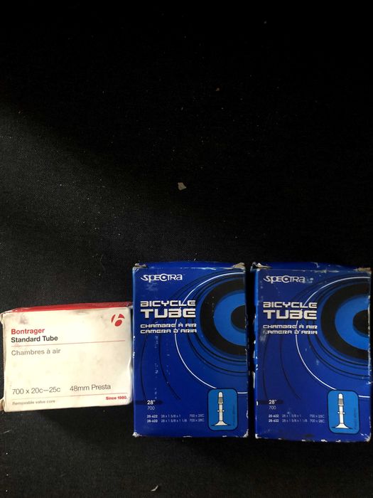 Шосейни вътрешни гуми 700 x 25c Presta