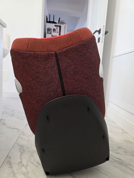 Scaun auto Cybex Sirona Zi i-Size Plus Deep Black