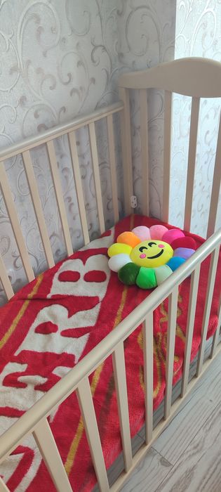 Продам детскую кроватку.