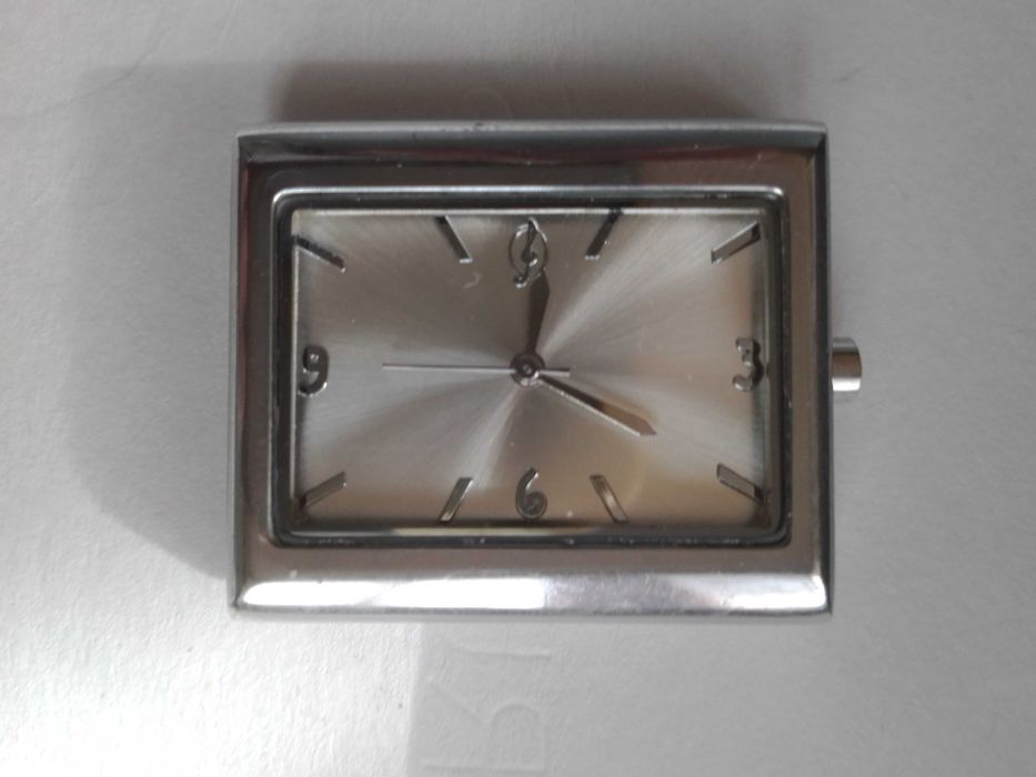 Часовници различни модели