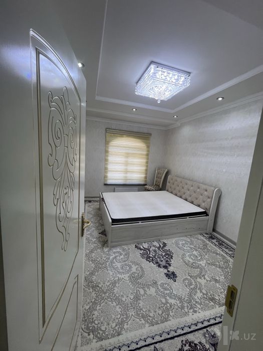 Duplex uy sotiladi Sergili moshinabozor tomonda Inbazarni orqa tomoni
