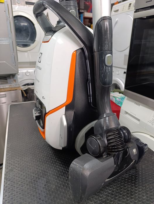 Прахосмукачка Electrolux ultraone