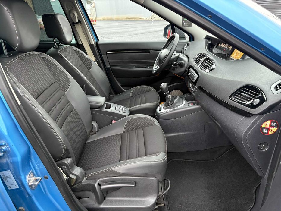 Renault GrandScenic BOSE 7Locuri 1.6dCi 2014 RAR-ul facut Vanzare Rate