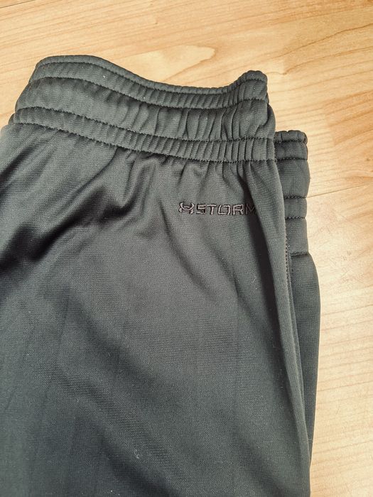 Pantalon trening dama under armour marimea s