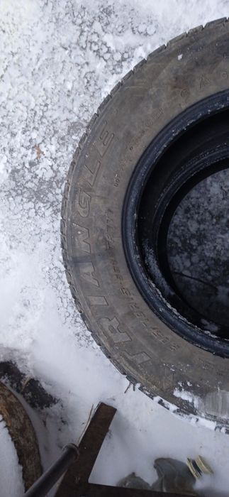 Резина 205/70 Р15.