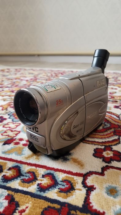 Продается видеокамера