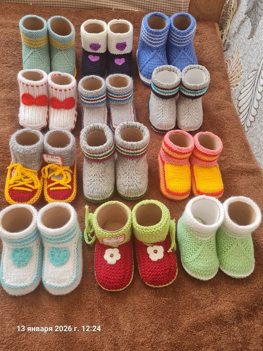 Продам вязанные пинетки