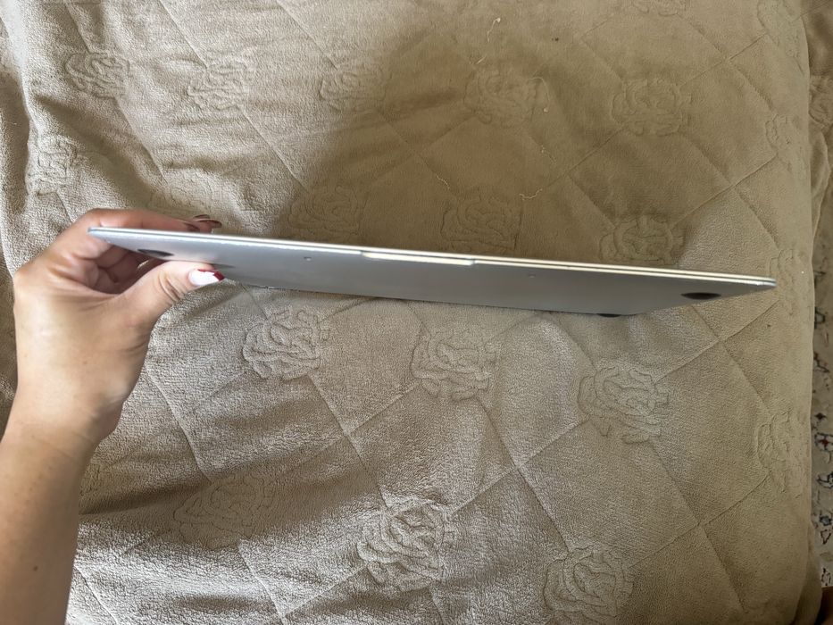 Macbook Air13, 2015 года
