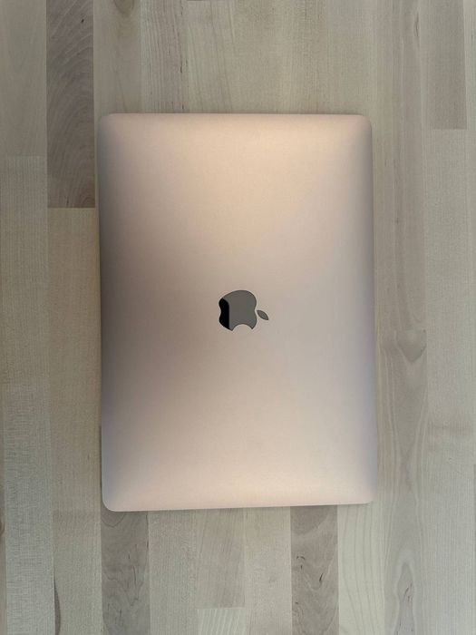 Macbook air 13” 2018 Gold Rose (8 GRAM, 128 GB)