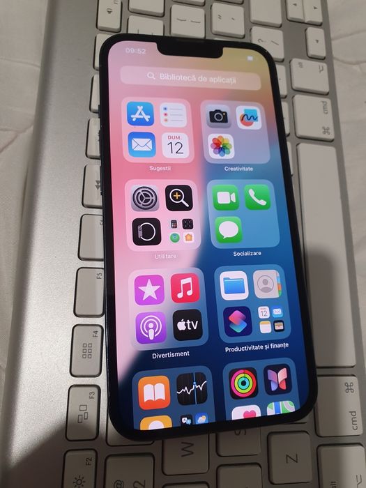 Vând iPhone 13 PRO  liber de rețea