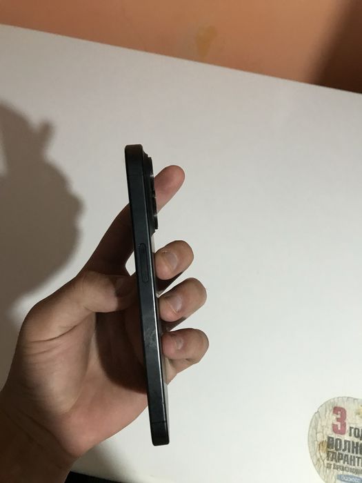 Продам самый живой Iphone 15 pro Black