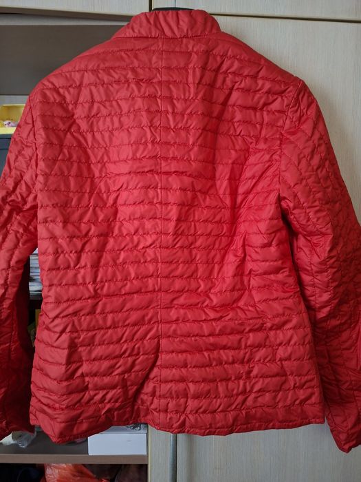 Тъничко и леко яке