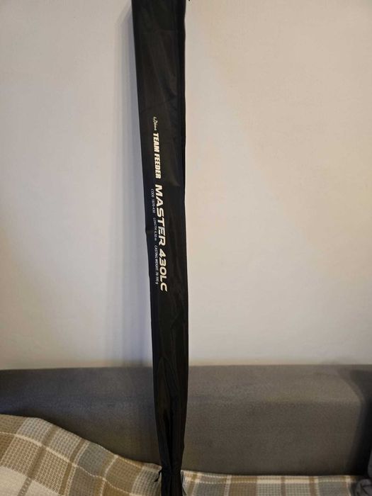 Vand 2 lansete feeder Team Feeder By Dome  in stare foarte buna folosi