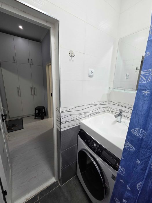 Квартира Свой! 1/6/6, метро Дустлик