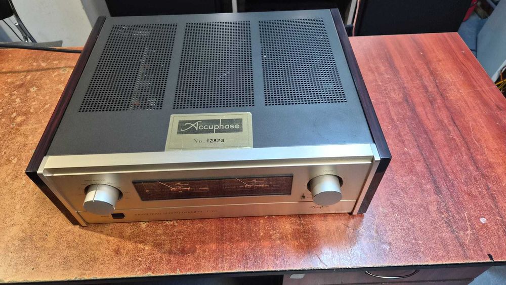 Amplificator Accuphase E-305