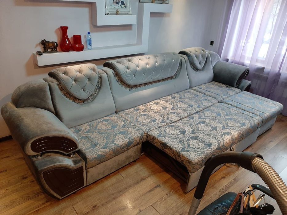 Диван для гостиной