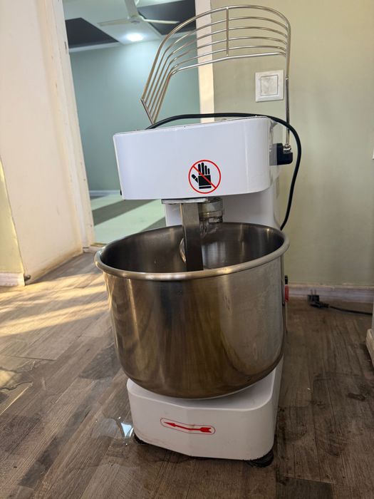 Тестомес в отличном состояние