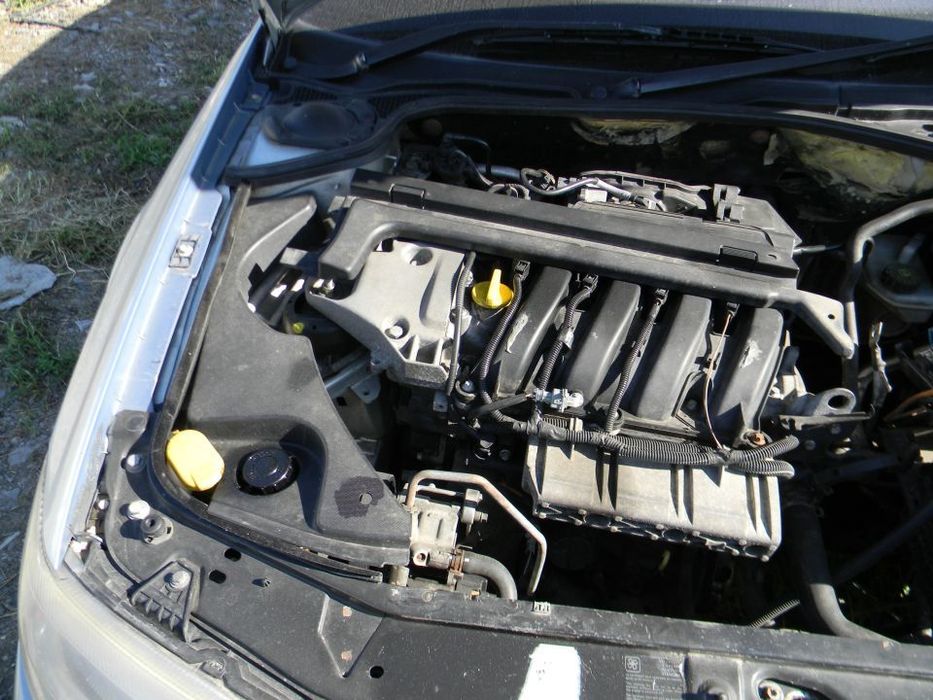 Dezmembrari  Renault LAGUNA 2  2001  > 2007 1.8 16V (BG0B, BG0M) Benz