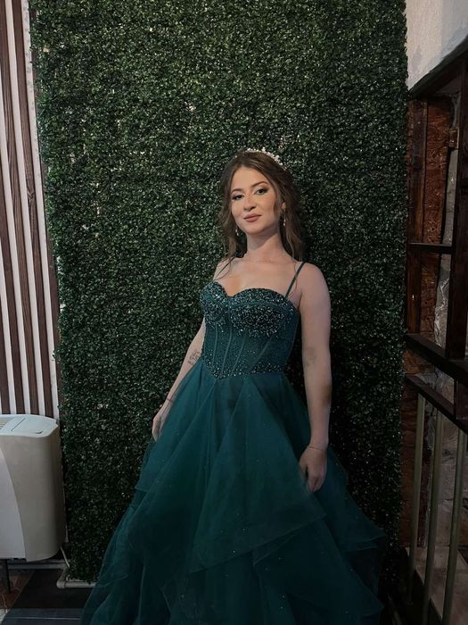 Продавам уникална бална рокля