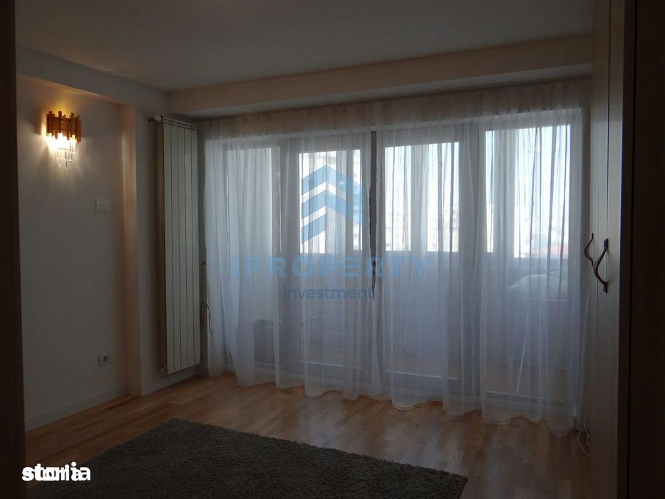 Apartament cu 3 Camere in zona Decebal cu loc de parcare