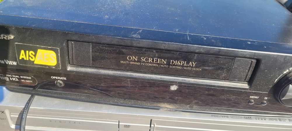 Video recorder Sharp