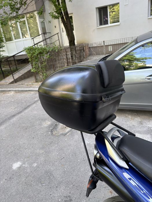 Top case SHAD 50L inscripționat Suzuki+placa de fixare