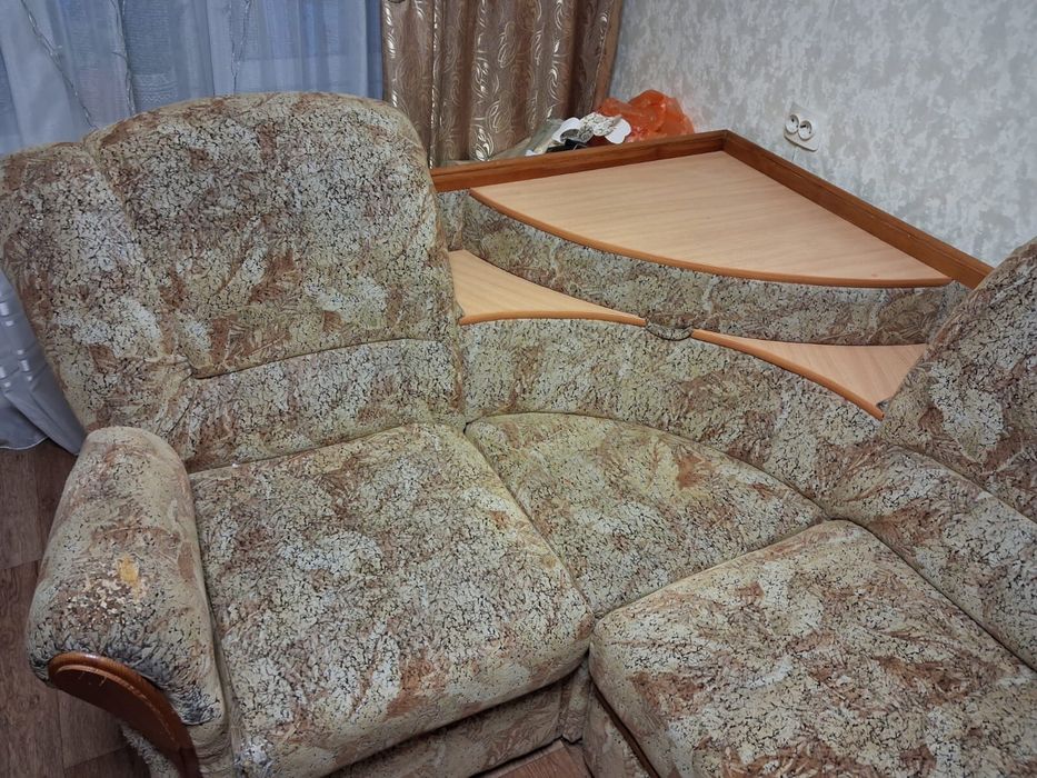 Продам угловой диван