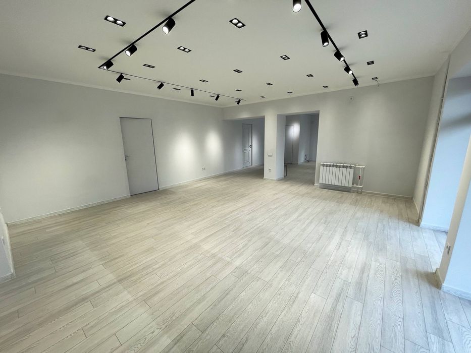 Аренда под кофейню, офис, Ц-12, Лабзак, 133 кв.м! Первая линия! V1