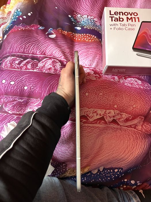 Vând Lenovo Tab M11
