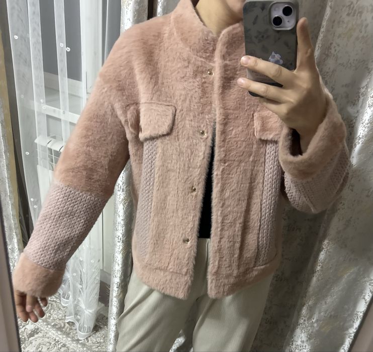 Продам бомбер куртка